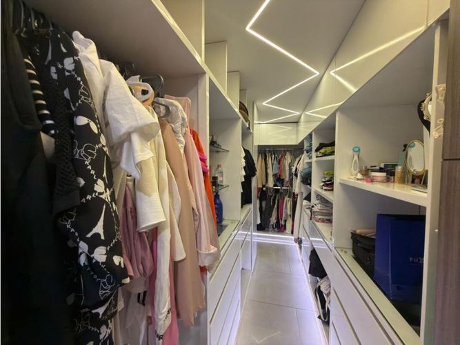 Apartamento de 3 alcobas en venta en El Limonar, Cali, 175 m² · foto 18 de 22