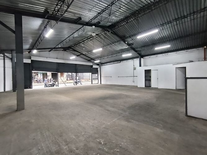 Bodega en arriendo en San Diego, Medellín, 200 m² · foto 3 de 8