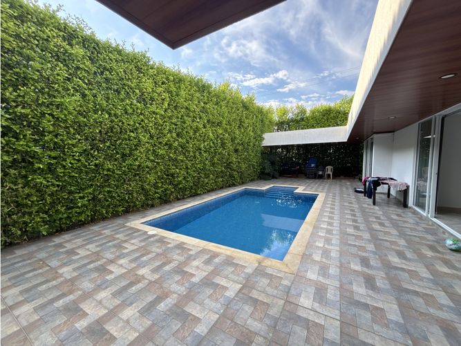 Casa de 3 alcobas en venta en La Morada, Jamundí, 285 m² · foto 2 de 24