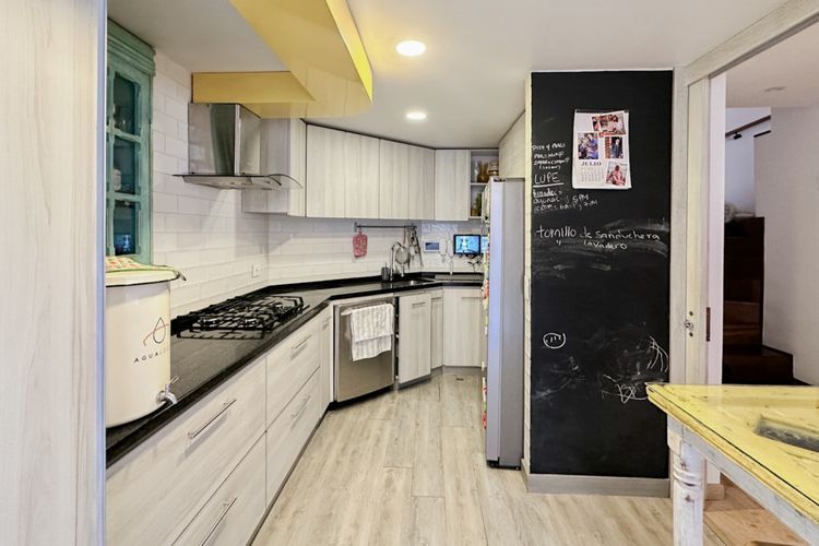 Casa de 3 alcobas en venta en Santa Ana Oriental, Bogotá, 151 m² · foto 9 de 24