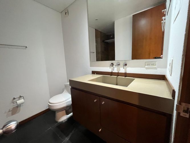 Apartamento de 1 alcoba en arriendo en Los Rosales, Bogotá, 110 m² · foto 13 de 15