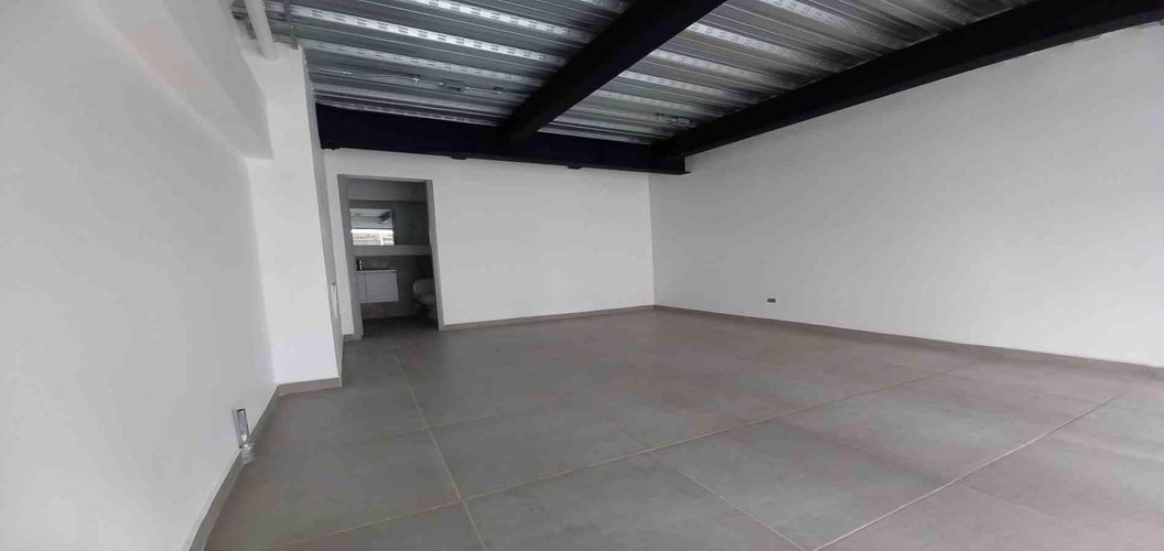 Local en arriendo en El Campin, Manizales, 24 m² · foto 6 de 17