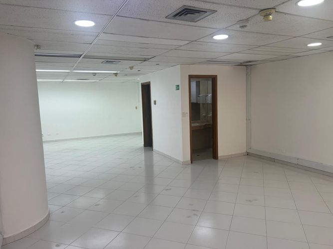 Oficina en arriendo en El Poblado, Medellín, 65 m² · foto 11 de 18