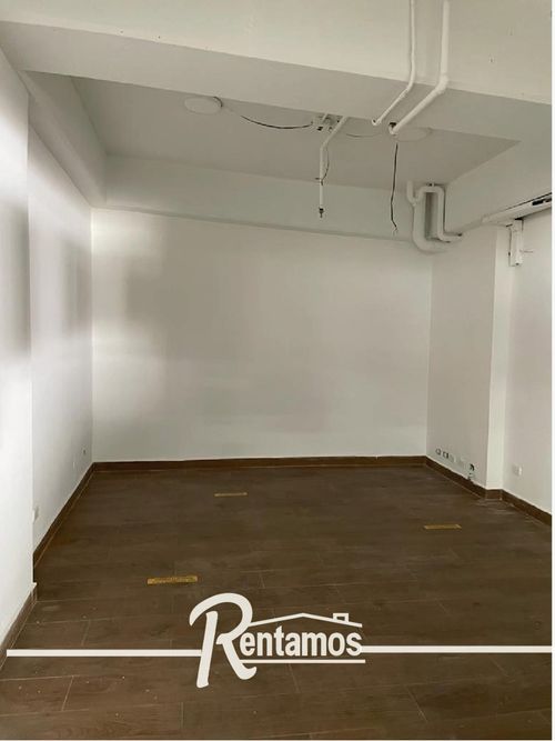 Local en venta en Las Palmas, Medellín, 25 m² · foto 2 de 15