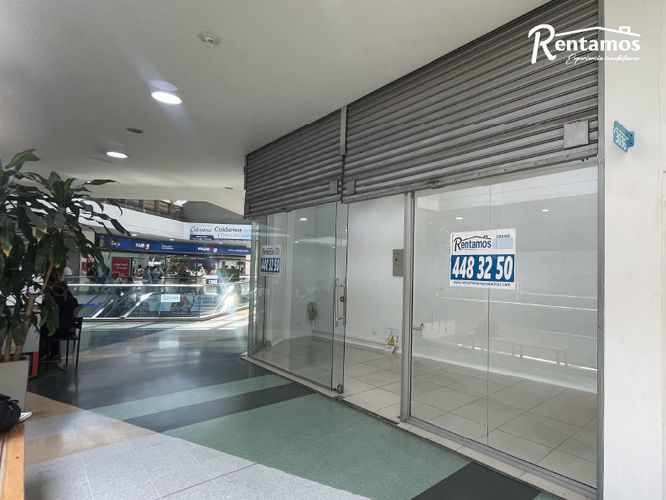 Local en venta en La Candelaria, Medellín, 16 m² · foto 4 de 16