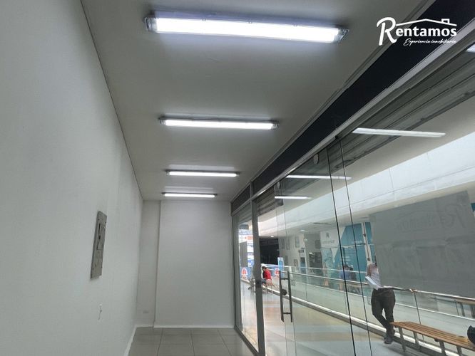 Local en venta en La Candelaria, Medellín, 16 m² · foto 5 de 16