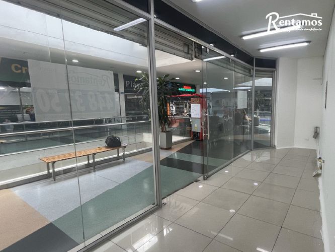Local en venta en La Candelaria, Medellín, 16 m² · foto 12 de 16
