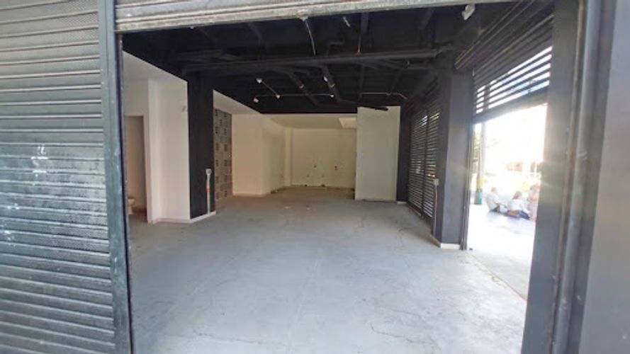 Local en arriendo en Florida Nueva, Medellín, 145 m² · foto 2 de 10