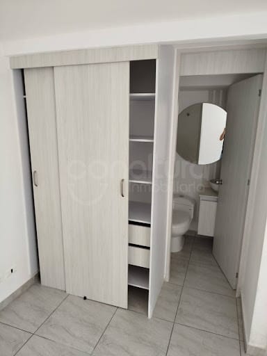 Apartamento de 2 alcobas en venta en Potrerito, Bello, 50 m² · foto 6 de 7