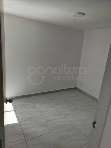Apartamento de 2 alcobas en venta en Potrerito, Bello, 50 m² · foto 7 de 7