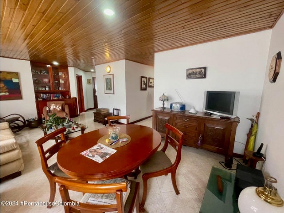 Apartamento en venta en Villa Magdala, Bogotá · foto 4 de 16