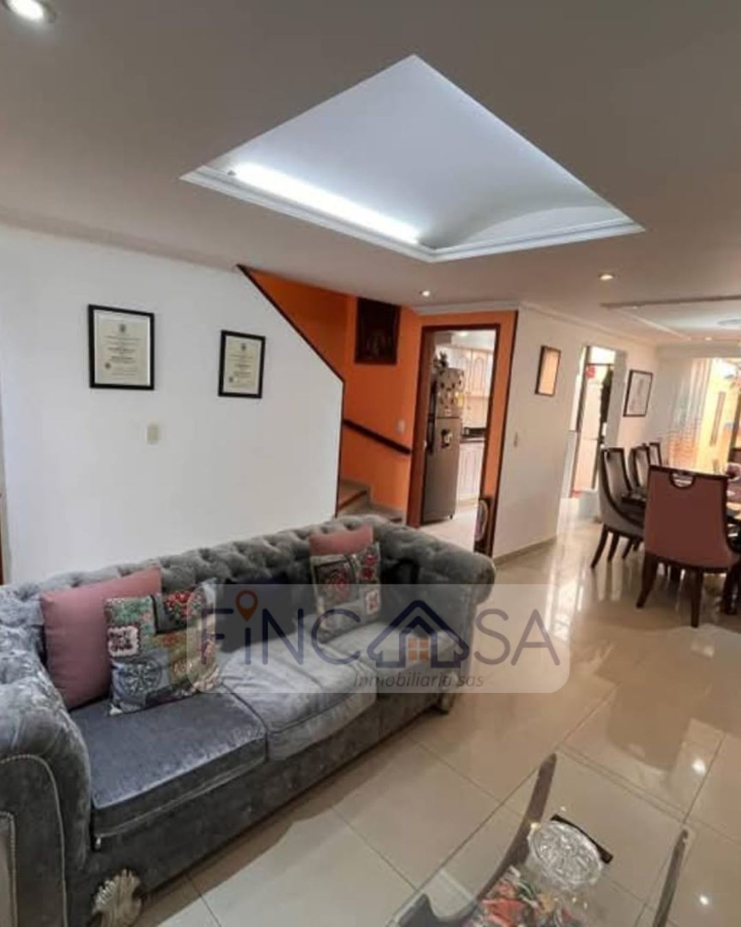 Casa en venta en Santa Lucia, Chía · foto 2 de 24