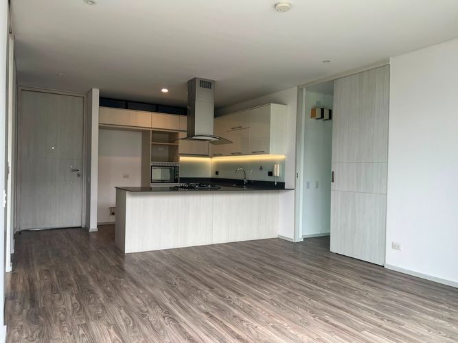 Apartamento de 2 alcobas en arriendo en El Poblado, Medellín, 90 m² · foto 7 de 12
