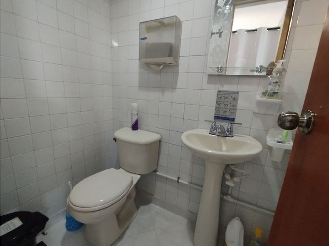 Consultorio en venta en Villa Nueva, Medellín, 31 m² · foto 16 de 24