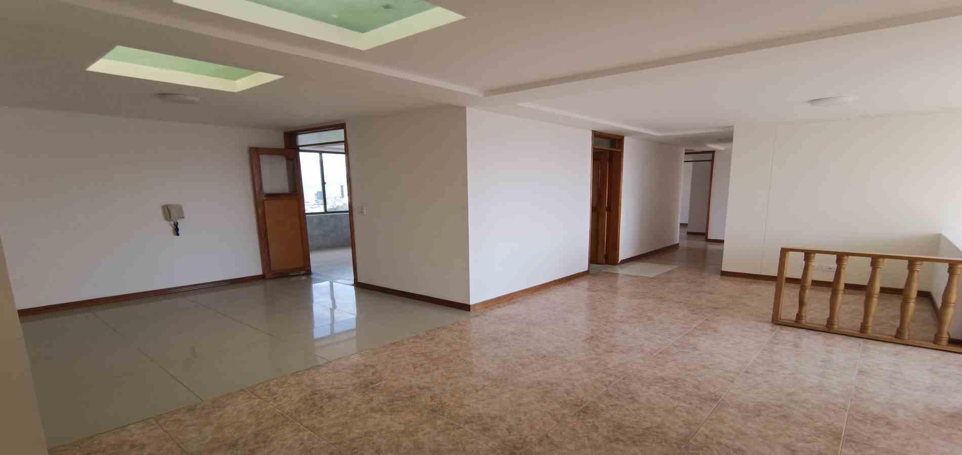 Apartamento en venta en Chipre, Manizales · foto 3 de 24