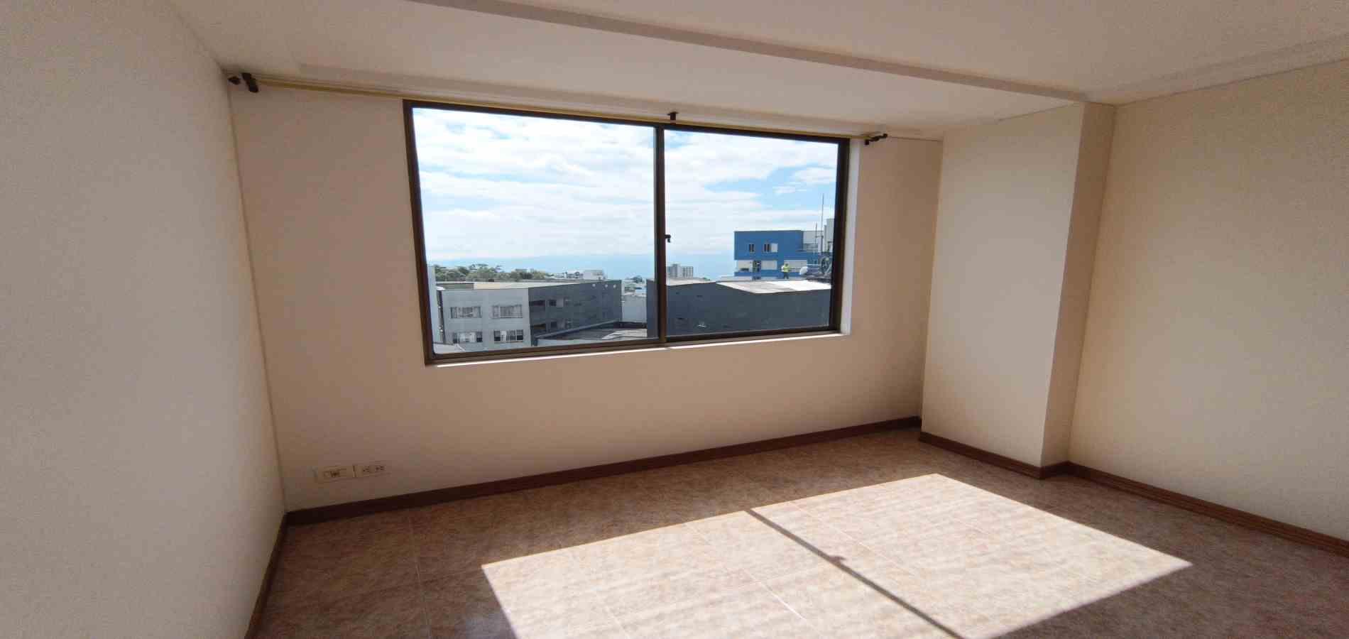 Apartamento en venta en Chipre, Manizales · foto 4 de 24