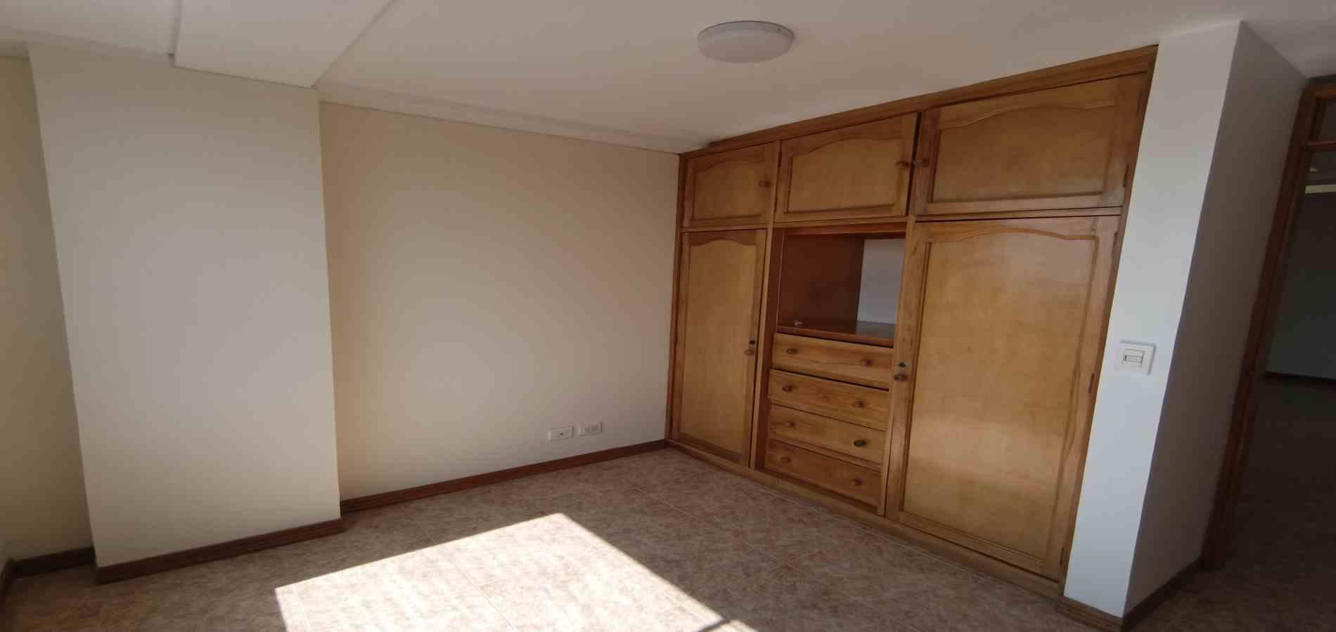 Apartamento en venta en Chipre, Manizales · foto 5 de 24