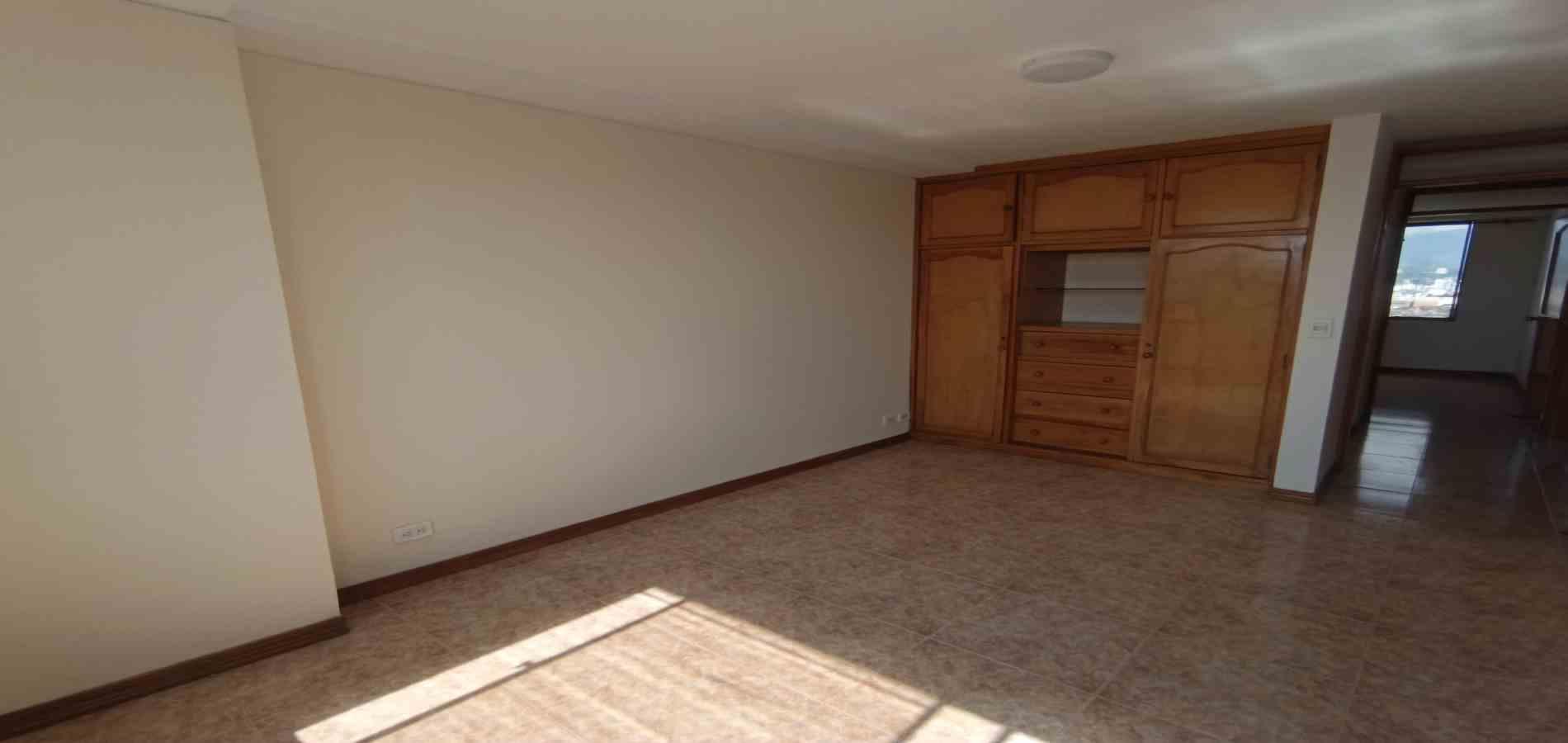 Apartamento en venta en Chipre, Manizales · foto 18 de 24