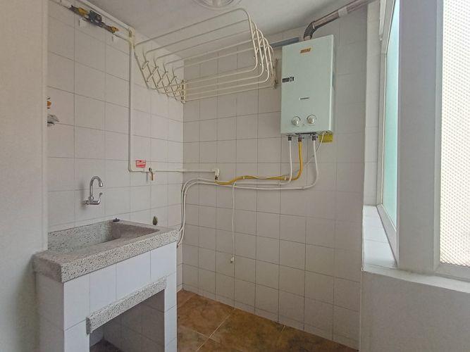 Apartamento de 3 alcobas en arriendo en Laureles, Medellín, 100 m² · foto 16 de 16