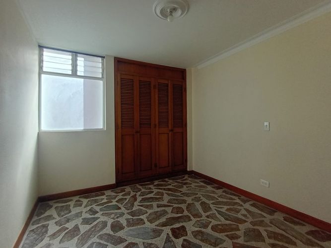 Apartamento de 3 alcobas en arriendo en Laureles, Medellín, 100 m² · foto 9 de 16