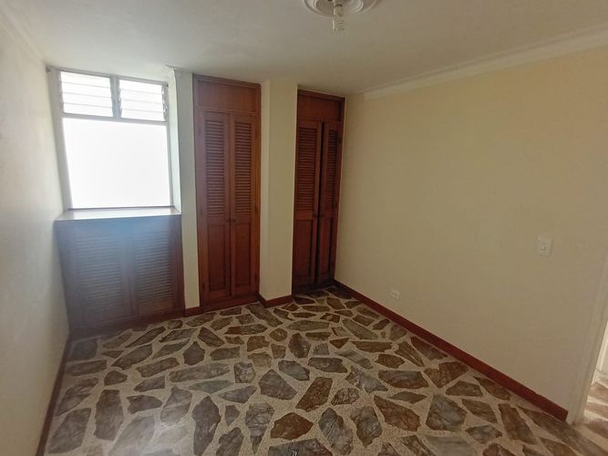 Apartamento de 3 alcobas en arriendo en Laureles, Medellín, 100 m² · foto 10 de 16