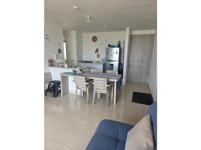 Apartamento de 3 alcobas en venta en Ricaurte, 61 m² · foto 2 de 24