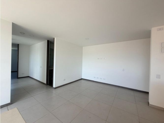 Apartamento de 3 alcobas en venta en Alto De Las Flores, Sabaneta, 75 m² · foto 6 de 14