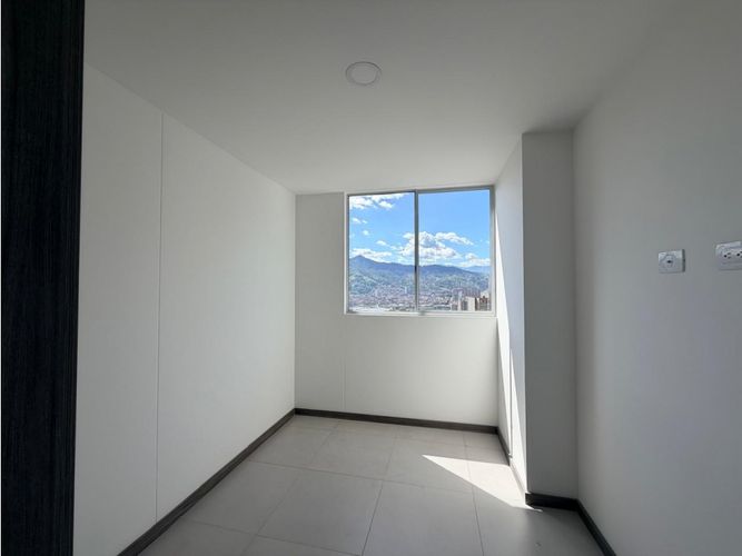 Apartamento de 3 alcobas en venta en Alto De Las Flores, Sabaneta, 75 m² · foto 11 de 14