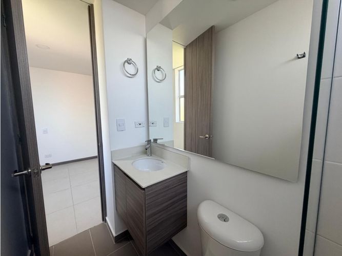 Apartamento de 3 alcobas en venta en Alto De Las Flores, Sabaneta, 75 m² · foto 14 de 14