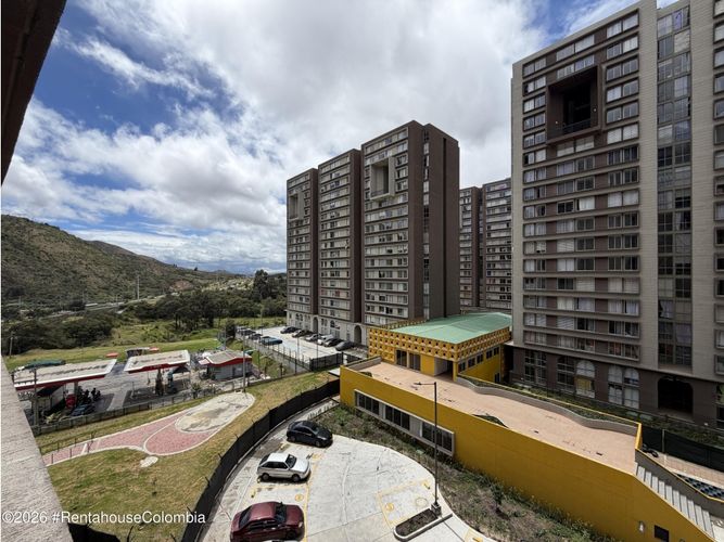 Apartamento de 3 alcobas en venta en Usme Centro, Bogotá, 54 m² · foto 22 de 22