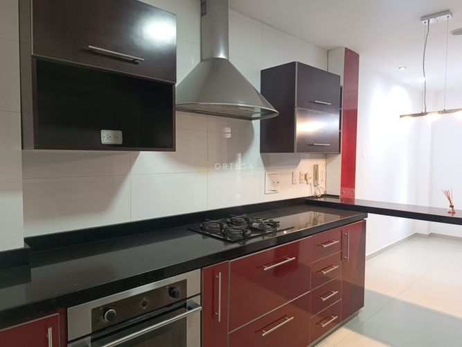 Casa de 3 alcobas en venta en Lagos Del Cacique, Bucaramanga, 340 m² · foto 7 de 24