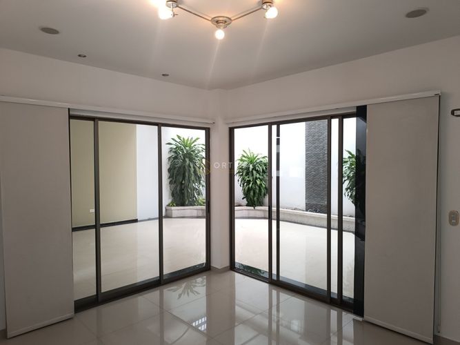 Casa de 3 alcobas en venta en Lagos Del Cacique, Bucaramanga, 340 m² · foto 13 de 24
