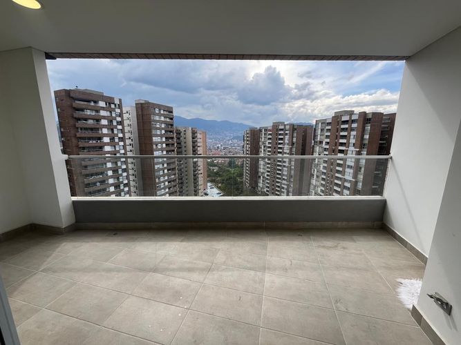 Apartamento de 2 alcobas en arriendo en Loma Del Esmeraldal, Envigado, 87 m² · foto 12 de 12