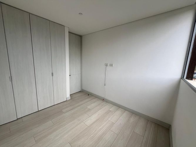 Apartamento de 2 alcobas en arriendo en Loma Del Esmeraldal, Envigado, 87 m² · foto 10 de 12