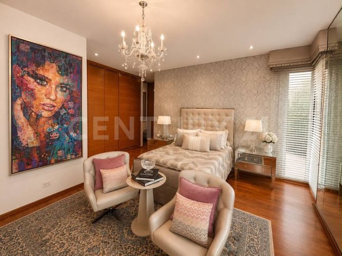 Apartamento de 4 alcobas en venta en Los Rosales, Bogotá, 418 m² · foto 7 de 19
