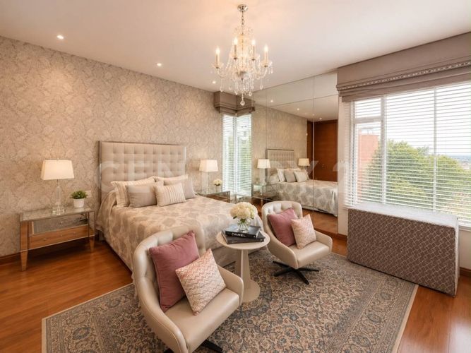 Apartamento de 4 alcobas en venta en Los Rosales, Bogotá, 418 m² · foto 9 de 19