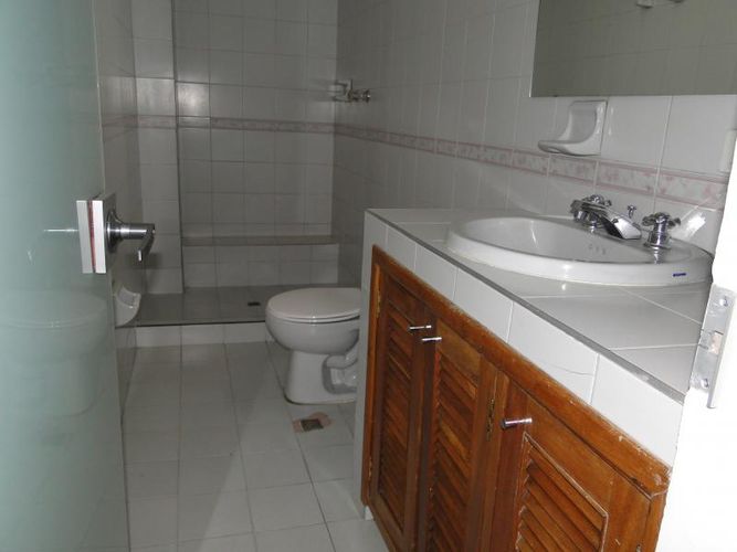 Edificio en venta en Santa Rosa, Cali, 1165 m² · foto 12 de 13