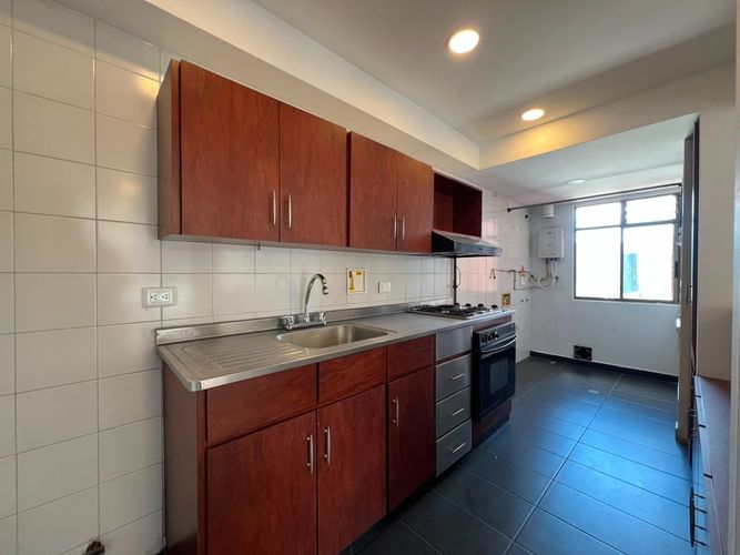 Apartamento de 2 alcobas en arriendo en El Poblado, Medellín, 82 m² · foto 4 de 16