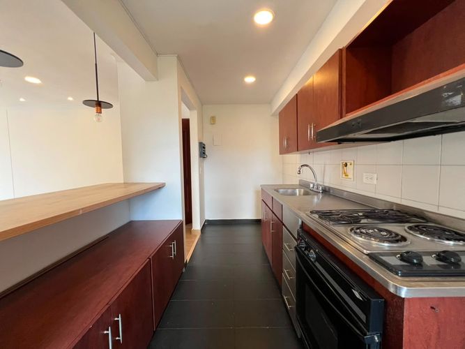 Apartamento de 2 alcobas en arriendo en El Poblado, Medellín, 82 m² · foto 5 de 16