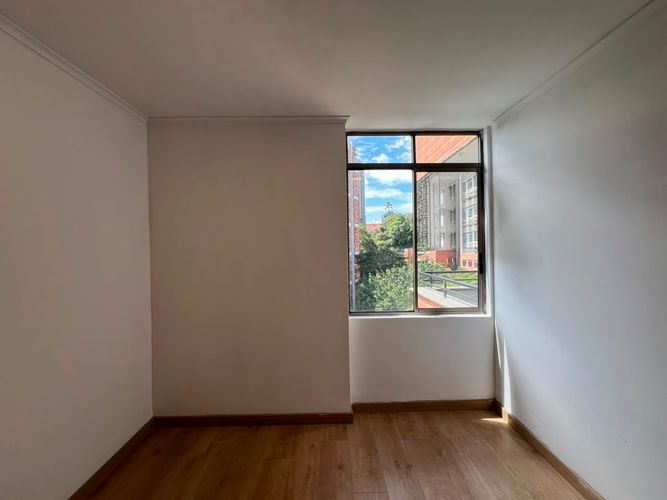 Apartamento de 2 alcobas en arriendo en El Poblado, Medellín, 82 m² · foto 11 de 16
