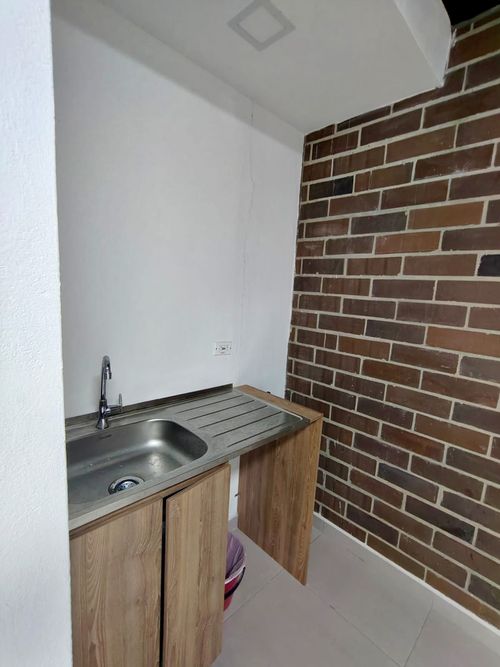 Oficina en venta en Villas Del Vallejuelo 1, Envigado, 31 m² · foto 2 de 13