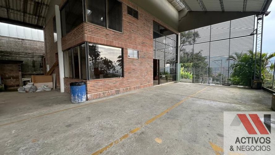 Bodega en venta en Ancon San Martin, La Estrella, 1574 m² · foto 8 de 24
