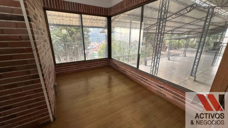 Bodega en venta en Ancon San Martin, La Estrella, 1574 m² · foto 13 de 24