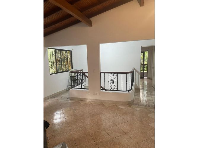 Casa de 3 alcobas en venta en La Gloria, Medellín, 86 m² · foto 5 de 15