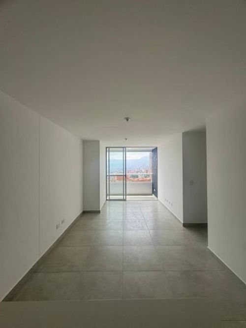 Apartamento de 3 alcobas en arriendo en Aves Maria, Sabaneta, 84 m² · foto 4 de 11
