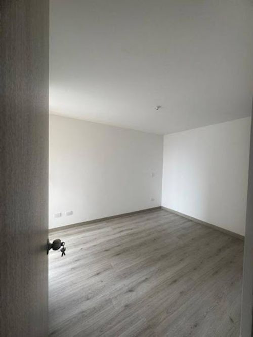 Apartamento de 3 alcobas en arriendo en Aves Maria, Sabaneta, 84 m² · foto 7 de 11