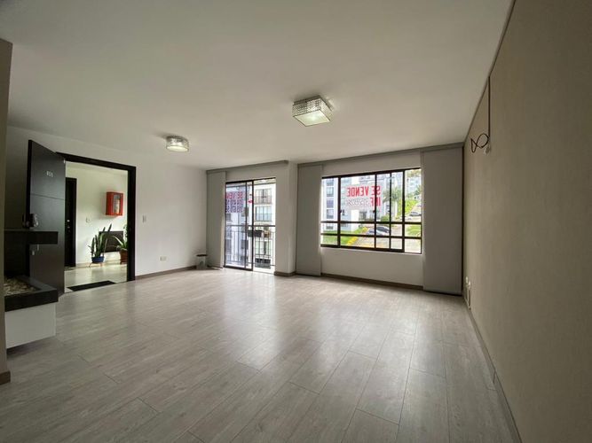 Apartamento de 3 alcobas en venta en San Isidro, Manizales, 96 m² · foto 3 de 21