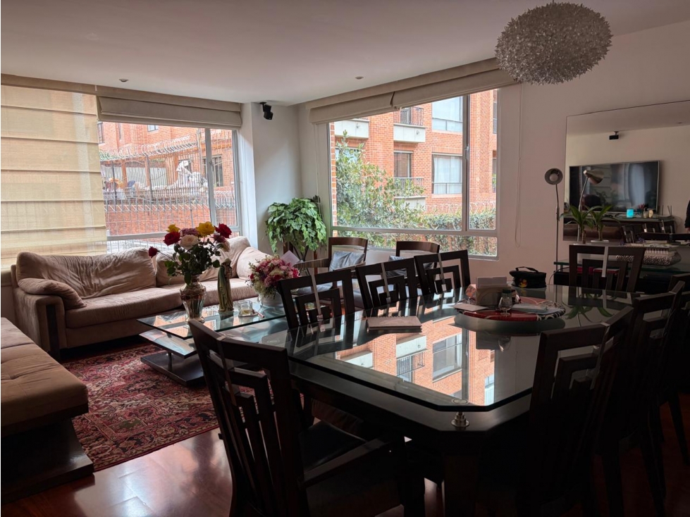 Apartamento en venta en Chico Norte, Bogotá · foto 2 de 14