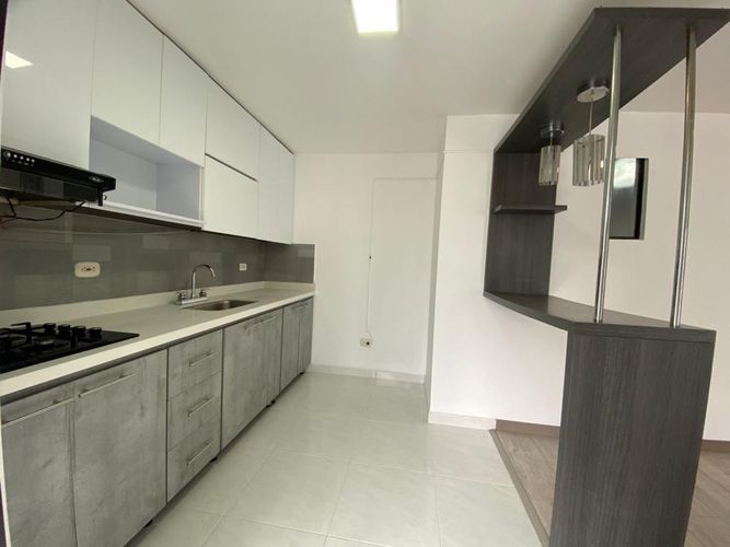 Apartamento de 3 alcobas en venta en San Isidro, Manizales, 96 m² · foto 7 de 21