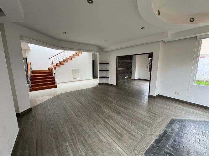 Casa de 4 alcobas en venta en Vereda La Balsa, Chía, 611 m² · foto 10 de 24